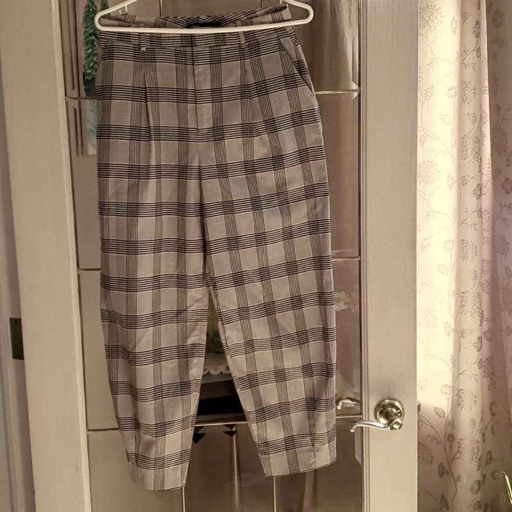 ZARA Ladies Size Medium Plaid Pants.